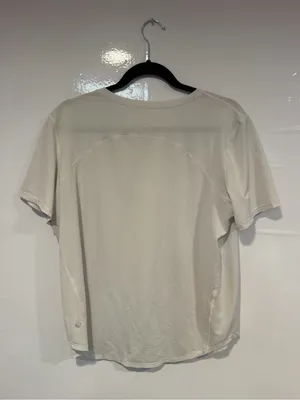 Lululemon‎ Abrasion Crew Neck T-Shirt in Off-White thumbnail 5