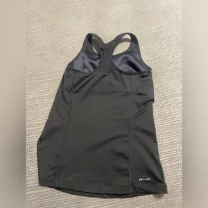 Nike dri fit tank thumbnail 3