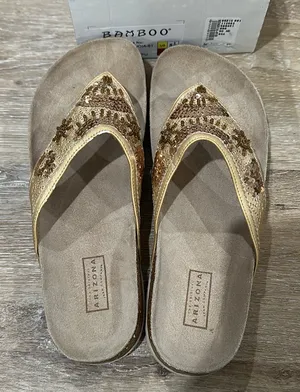 Arizona Jeans NWOT the original bamboo size 8 sandals. thumbnail 1