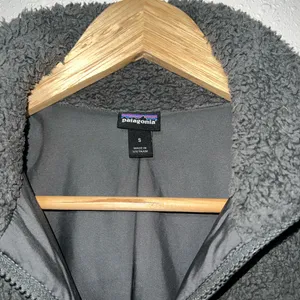Patagonia Women's Los Gatos Fleece Jacket size‎ Small thumbnail 2