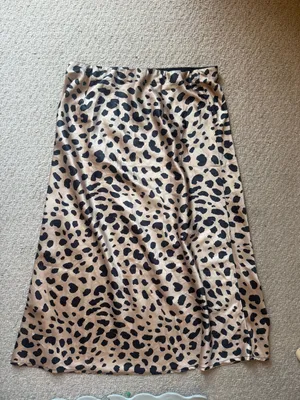 NWOT Beige and Black Leopard Print Midi Skirt thumbnail 2