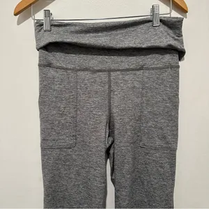 Offline by Aerie Fold-over‎ Hem Flare Leggings Gray Women's Size Large Short thumbnail 3