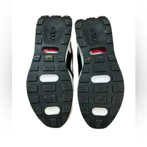 Nike Air Max Pre-Day Sneaker thumbnail 7
