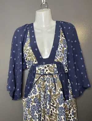 Free People Dress Womens Medium Blue Floral V Neck Kimono Sleeve Boho Short thumbnail 1