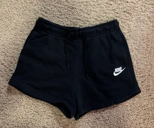 Nike Shorts thumbnail 1