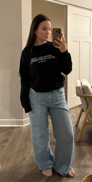 Black Crewneck Sweatshirt thumbnail 1
