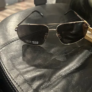 FRYE AND CO. Women's Aviator Sunglasses with Brown Lenses and Gold Frame thumbnail 7