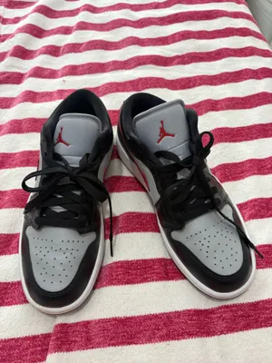Nike Jordan 1 thumbnail 2