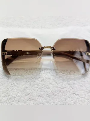 Luxury Oversized Square Sunglasses for Women – Gradient Brown Shades, Elegant. thumbnail 2