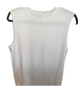 Alo Yoga white tank top #yogawear #fitness thumbnail 1