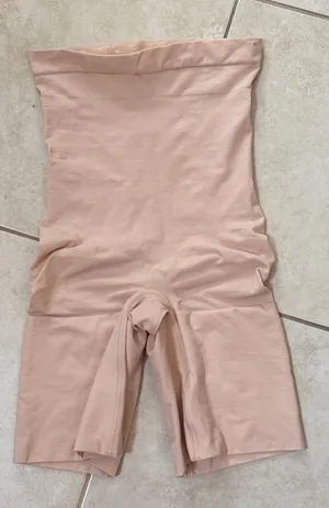 SPANX OnCore high-waist mid-thigh shorts thumbnail 1
