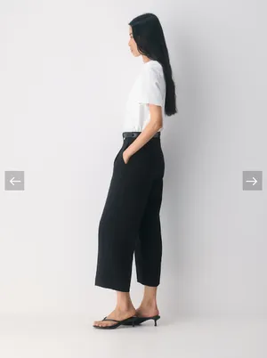 Aritzia Black Cropped length, High Rise, Wide Leg Pants Size 00 thumbnail 2