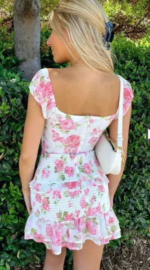 Gorgeous Isabelle’S Cabinet Floral Dress!!! thumbnail 3