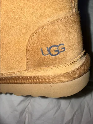 UGG Boots thumbnail 3