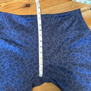 Renwick Women’s Leggings Sz LG Blue Cheetah‎ Print Yoga Pilates Running Gym Bike thumbnail 8