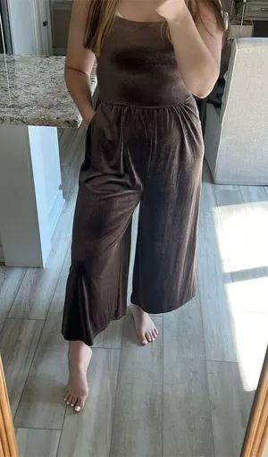 Loveriche Women's Velvet Wide-Leg Jumpsuit Medium Chocolate Brown thumbnail 2