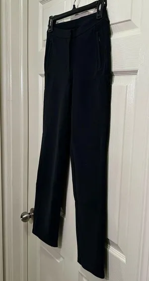 Women’s Lululemon Straight Leg Pocket Dress Pants Black Size 2 thumbnail 3