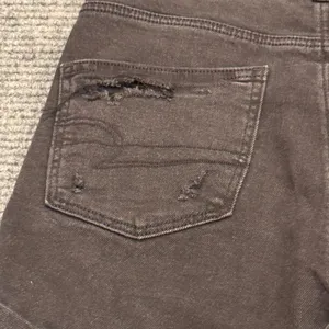 American Eagle High waisted distressed black‎ denim jean shorts Women's 8 thumbnail 8