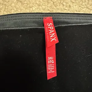 SPANX | Black Velvet Leggings 2070 size 3XL no flaws thumbnail 5