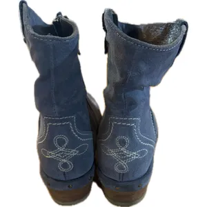 Sundance‎ Womens Western Ankle Boots Blue Suede Embroidered Side Zip 7.5 thumbnail 2