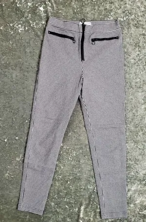 Urban‎ Outfitters Plaid Tapered Pants thumbnail 1