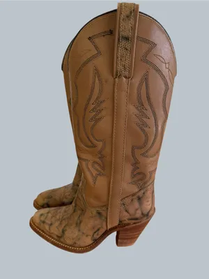 Miss Capezio Vintage Women's Embroidered Leather Stacked Heel Boot Size 5 thumbnail 4