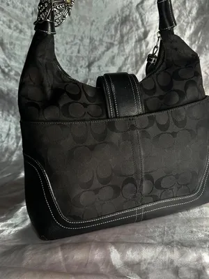 Vintage Y2K Coach Signature Black Buckle Shoulder Bag thumbnail 2