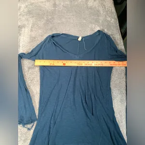 Free people we the free Blue V-Neck Long Sleeve Top medium thumbnail 4