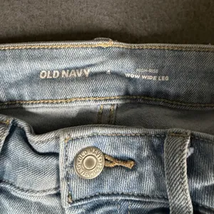Old Navy Wow Wide Leg Jeans Womens 4 Blue Light Wash High Rise Stretch Denim thumbnail 4