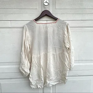 Entro Women’s Shirt Blouse Beige Floral Embroidered 3/4 Sleeve Medium thumbnail 3