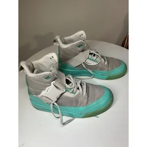 Women Nike Air Jordan 3 Retro‎ Explorer XX Grey Mint Green Size 7.5 Used thumbnail 8