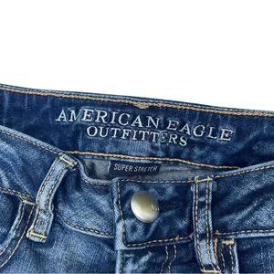 American Eagle Distressed Skinny Jegging‎ Crop Jeans Raw Hem Size 2 Normcore thumbnail 2