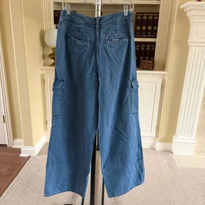 Universal Thread Women's Wide Leg Cargo Pants Blue Size 10 thumbnail 4