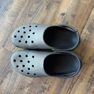 Crocs Womens Classic Platform Sparkly Grey Synthetic Clogs Size 10 thumbnail 5
