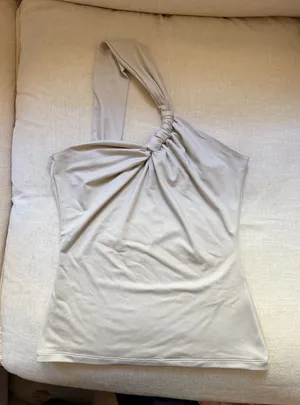 Abercrombie One-Shoulder Top thumbnail 1
