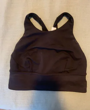 Lululemon Wunder Train Sports Bra thumbnail 1