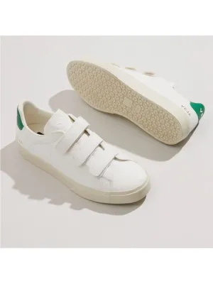 Veja Recife Sneaker In Extra White & Emeraude thumbnail 3