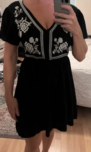 SheIn Black mini dress thumbnail 2