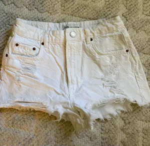 Zara Shorts thumbnail 1