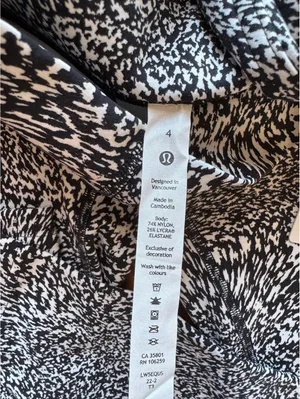 Lululemon Instill High Rise 25” Warped Alpine White Black Size 4 NWT thumbnail 6