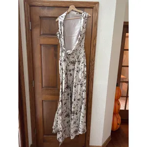 SAU LEE Callie Gown in Beige Multi Floral Size 8 NEW thumbnail 4