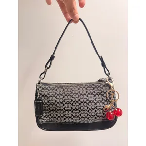 Coach Y2K Signature Demi Pouch Bag Black Grey‎ Jacquard Canvas 6622 Vintage thumbnail 2