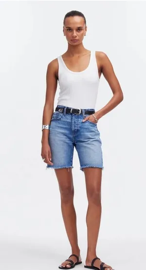 NWT Madewell Long Denim Shorts in Pedersen Wash 26 missing interior button thumbnail 1