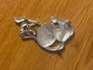 Christmas Cat Pin Silver thumbnail 2