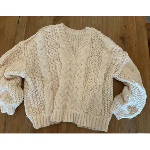 POL Cable Knit V-Neck Oversized Sweater Off White Cream Large YST585 thumbnail 2