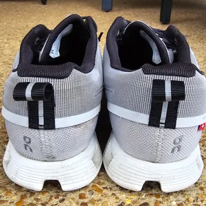 On Cloud 5 Waterproof Women Size 10 Running Shoes Gray Black Activewear Walking thumbnail 5