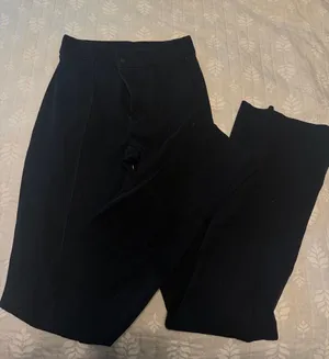 GAP Black High-Waist Trousers thumbnail 1