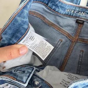 American Eagle Mom Jean Size 6 thumbnail 3
