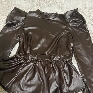 Long sleeve pleather thin material top Size XL Brown thumbnail 1