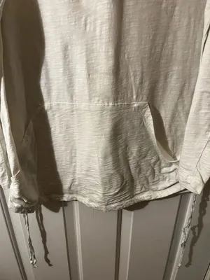 Gap Women's V-Neck Long Sleeve Lightweight Pullover Hoodie with Adjustable Sides thumbnail 7